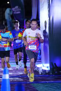 BIB: 4067, 4142
                            <button type="button" onclick="openModal(26222367)" class="btn btn-primary btn-sm float-right btn-popup" data-toggle="modal" data-target=".modal-high-quality">
                        <i class="fas fa-shopping-cart"></i> Add to Cart
                    </button>
                                            <button type="button" onclick="isThisMe(26222367, true)" class="btn btn-success btn-sm float-right btn-popup btn-isme hidden" data-toggle="tooltip" data-placement="bottom" title="นี่คือรูปของคุณใช่ไหม คลิกที่นี่เพื่อเอาเข้าอัลบั้ม">
                        <i class="fas fa-plus"></i> Add to album
                    </button>
                    <button type="button" onclick="isThisMe(26222367, false)" class="btn btn-warning btn-sm float-right btn-popup btn-isnotme hidden">
                        <i class="fas fa-ban"></i> Remove from album
                    </button>